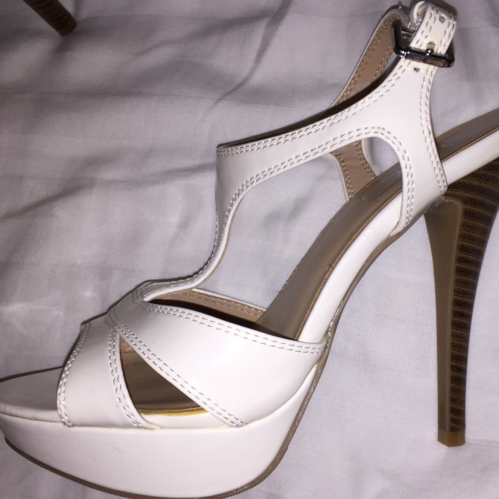 Barely-worn White Nine & Co. Heels Women's size 6